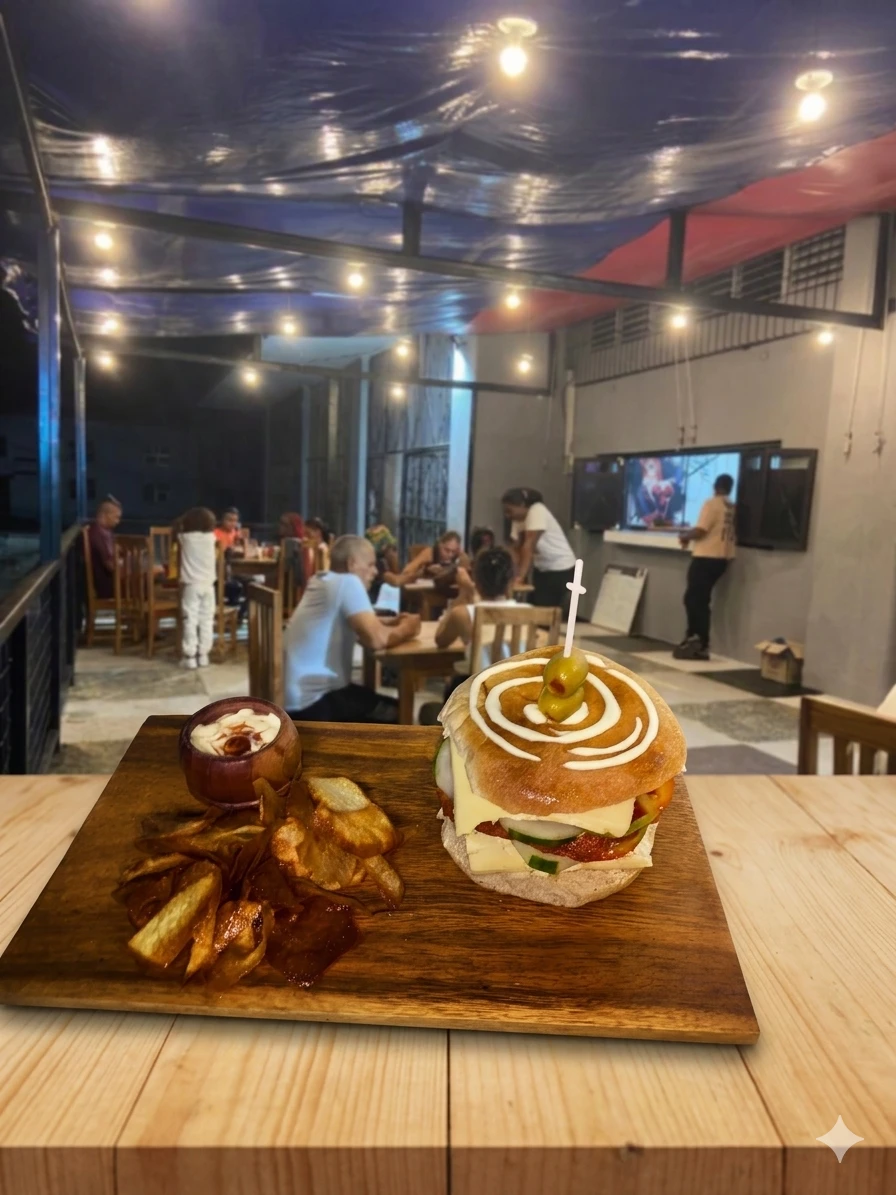 Hamburguesa con Q. Blanco's foto | El Lago de Olí Bar Cafetería |  BizneCubano