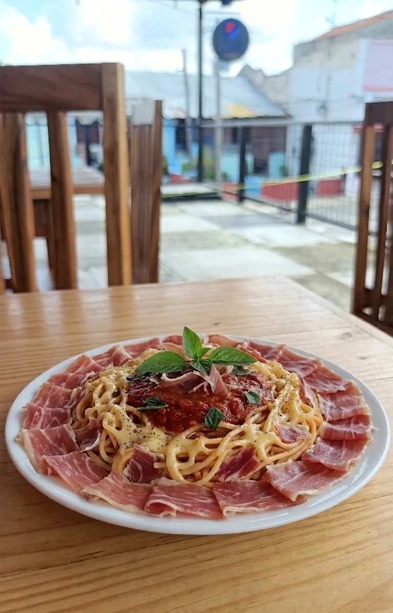 Spaghetti con Q.Gouda y Jamón's foto | El Lago de Olí Bar Cafetería |  BizneCubano